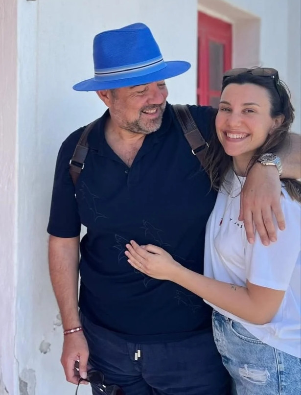 Ata Demirer sevgilisinin doğum gününü kutladı - Resim : 2