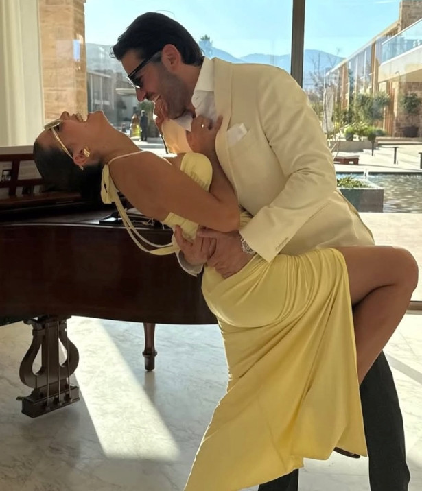 Sevda Erginci'nin gelin çiçeğini Biran Damla Yılmaz yakaladı - Resim : 2