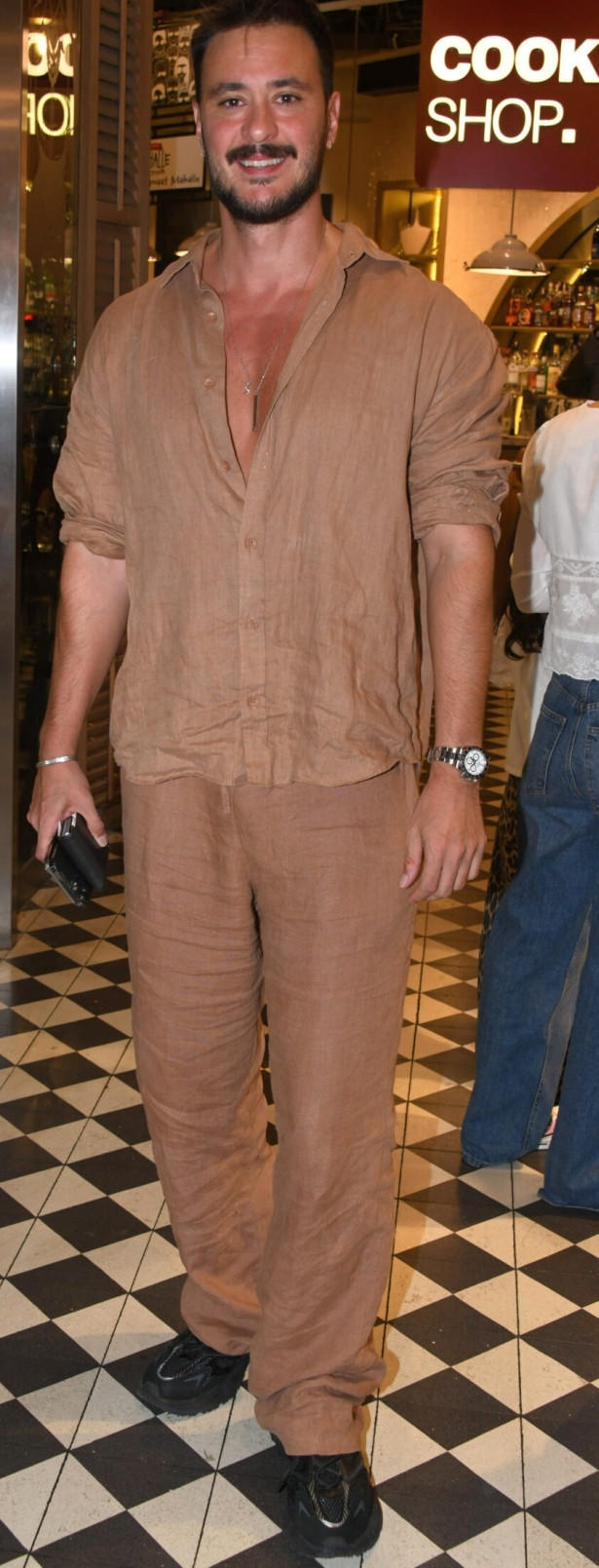 Anıl Altan'dan "bekarlık" sorusuna yanıt