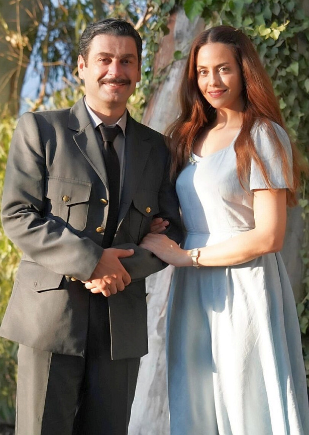 Ozan Akbaba ve Deniz Barut'tan ilk fotoğraf