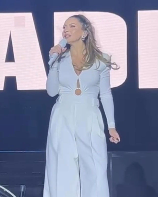 Hadise'den Jandarma sorgusunun ardından Ankara konseri - Resim : 4