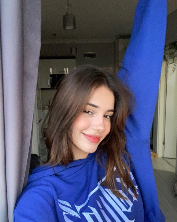 Ebrar Karabakan: "Yalnızlık iyi geliyor"