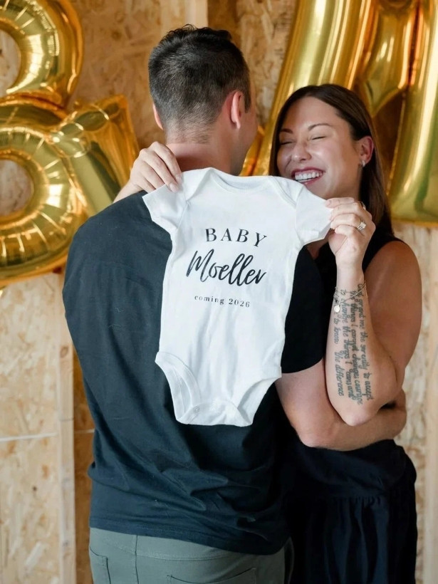 Ünlü şarkıcı ikinci kez dede oluyor