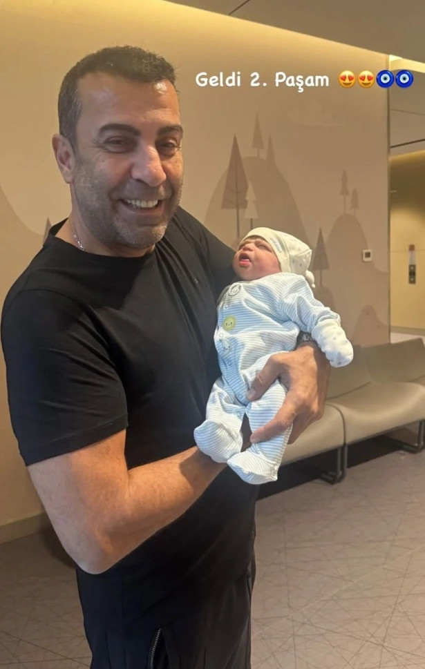 Emre Karayel ikinci kez baba oldu - Resim : 2