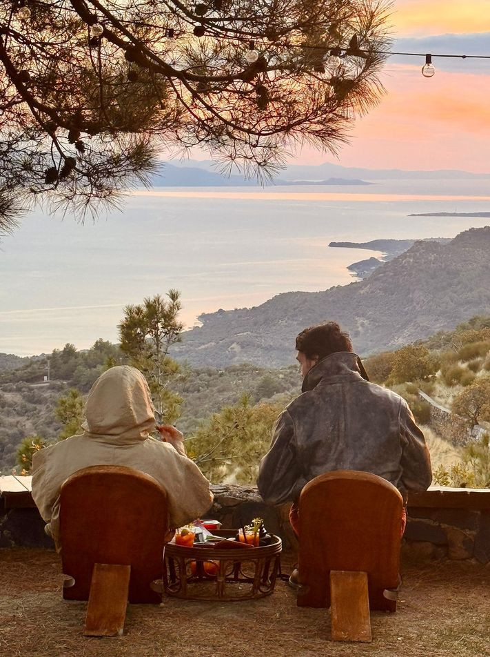 Birce Akalay ile Hakan Kurtaş'tan aşk pozları
