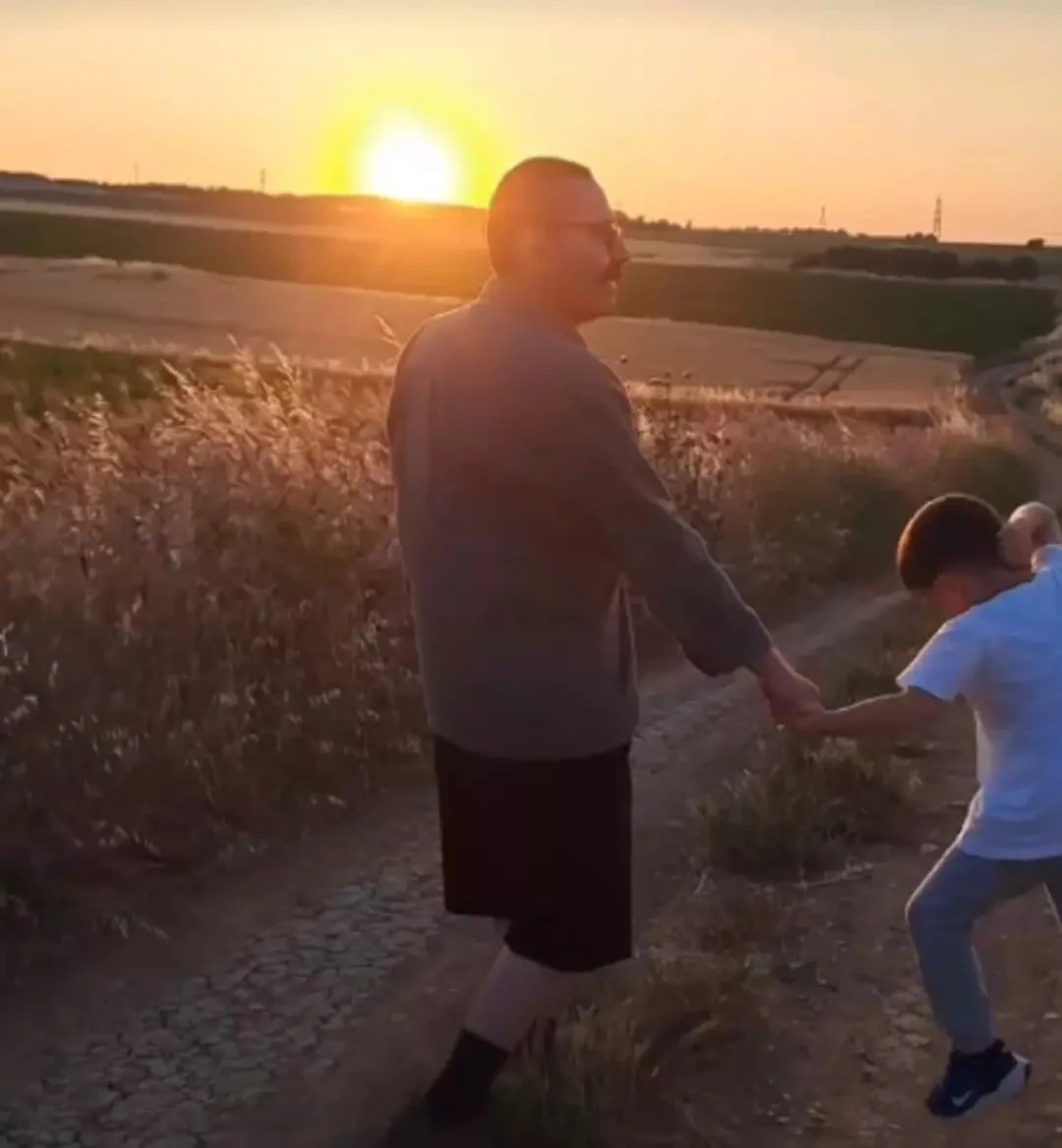 Peker Açıkalın'ın son görüntüsünü eşi paylaştı - Resim : 2