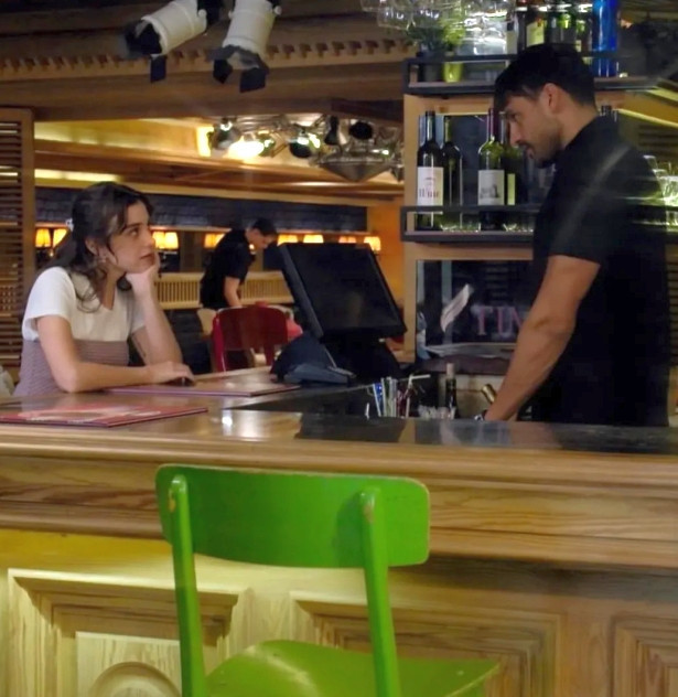 Gen&ccedil; oyunculardan yeni dikey dizi