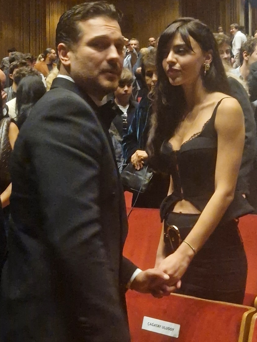 Çağatay Ulusoy ve Aslıhan Malbora'dan aşk kareleri