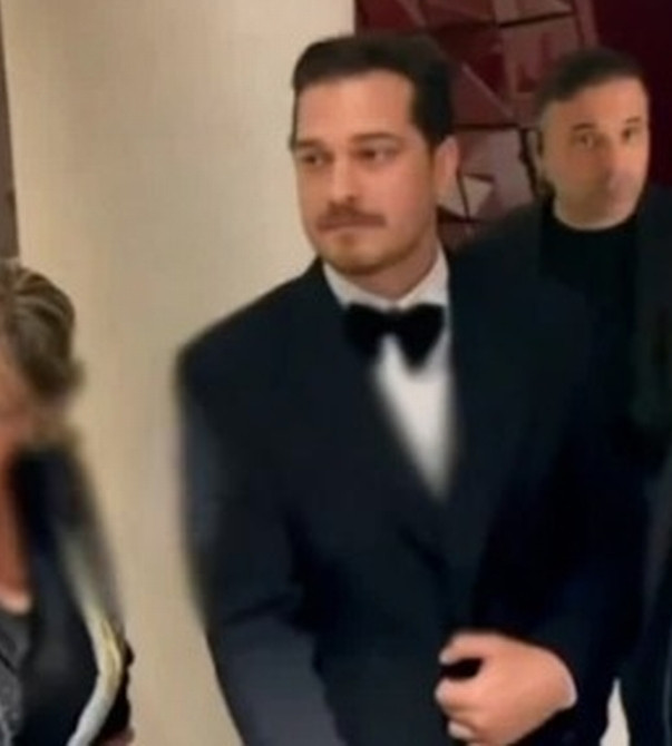 Çağatay Ulusoy'a film galasında deprem şoku