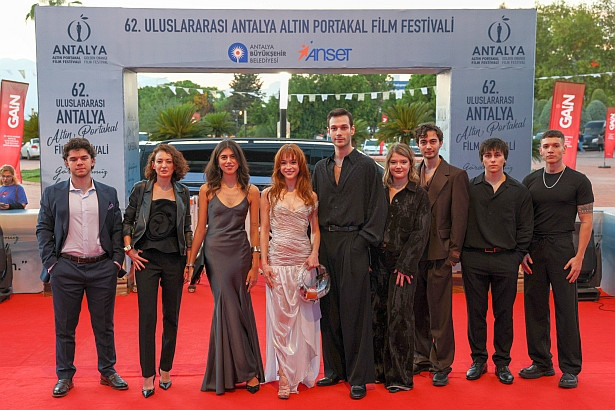 İzleyicisine 1 milyon TL ödül verecek 'Bağlantı Hatası' seyirciyle buluştu