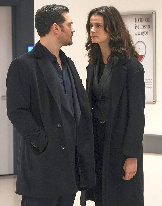 Büşra Develi: "Çiğdem sayesinde gölgelerimle yüzleşiyorum"