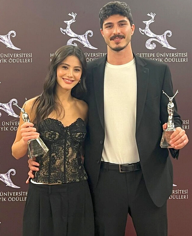 Enes Koçak ve Helin Kandemir’i gururlandıran ödül