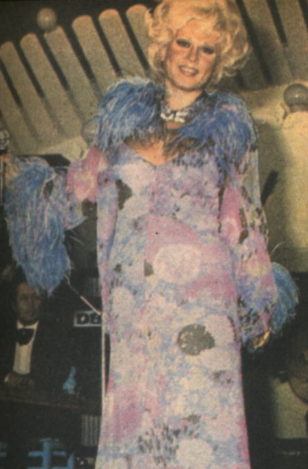 Usta sanatçı Muazzez Abacı hayatını kaybetti