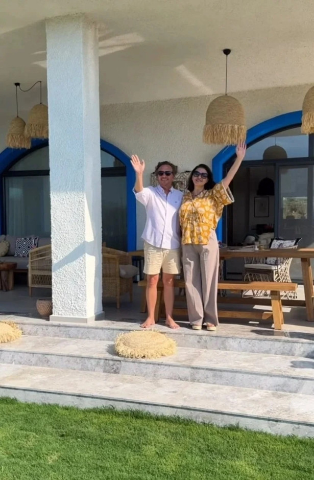 Nurgül Yeşilçay kasım ayında deniz keyfi yaptı - Resim : 2