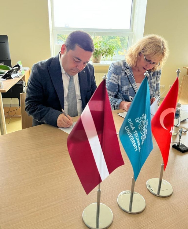 Lider Koleji, ‘beceri odaklı’ eğitim modeli ile Avrupa'daki üniversitelerle iş birliği yaptı