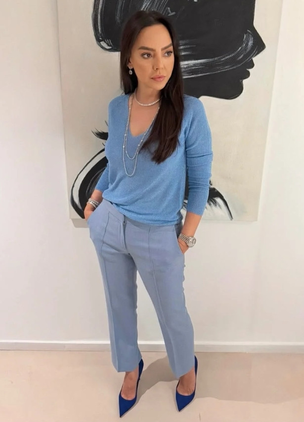 Ebru Gündeş üzerinde servet taşıyor