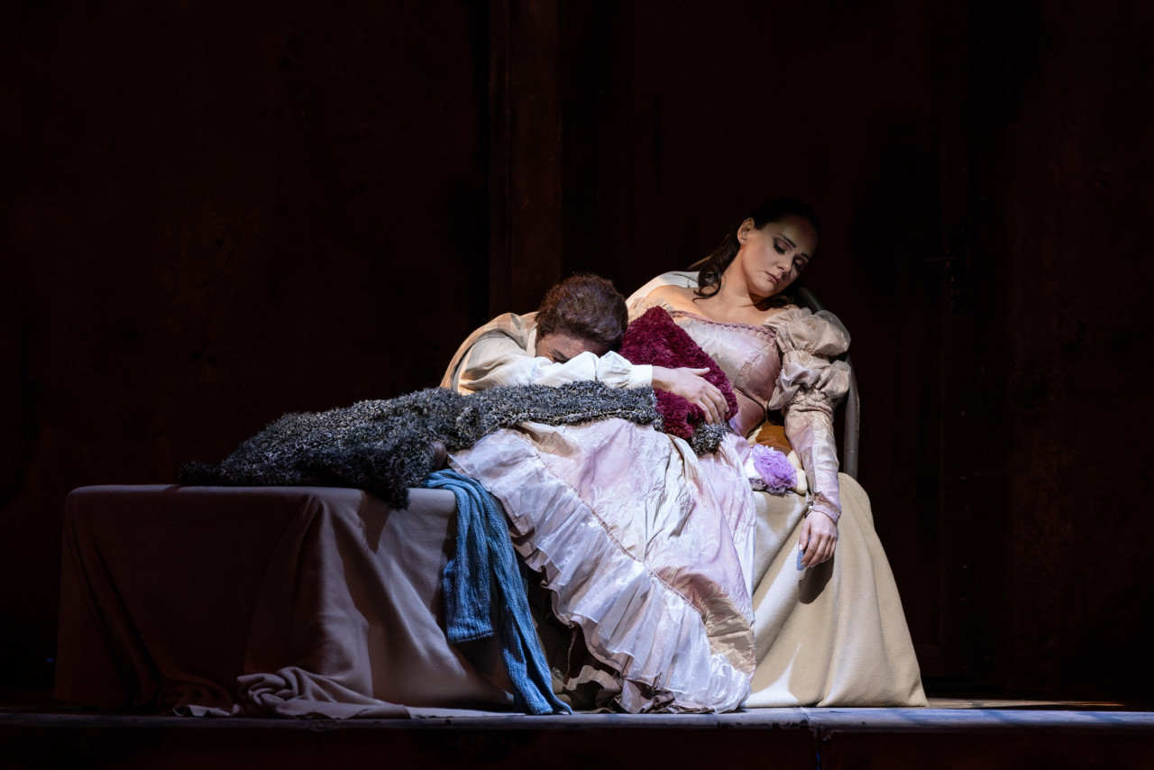 'La Bohème' operasının prömiyeri AKM'de yapıldı