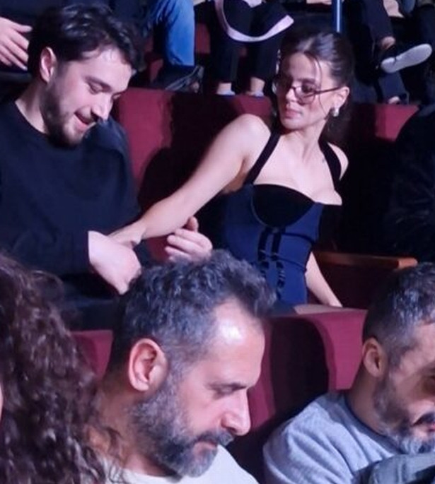 Leyla Tanlar'a "Erken Kış" filminin galasında övgü yağmuru - Resim : 2