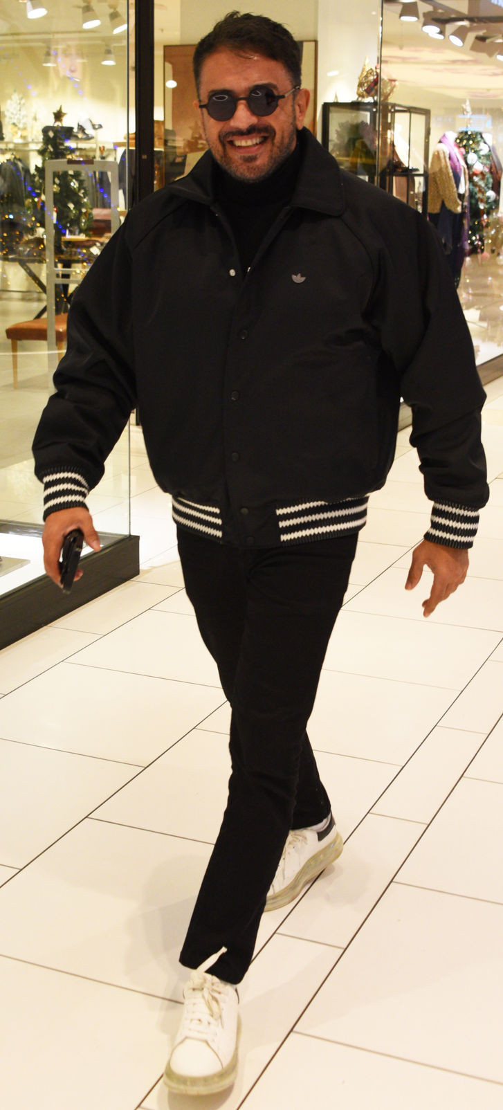 Emre Altuğ: "Çocuklar oyunculuğa hevesli" - Resim : 2