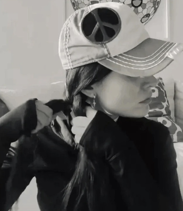 DEM Partililerin '&ouml;rg&uuml;' akımına &uuml;nl&uuml; oyuncu da katıldı