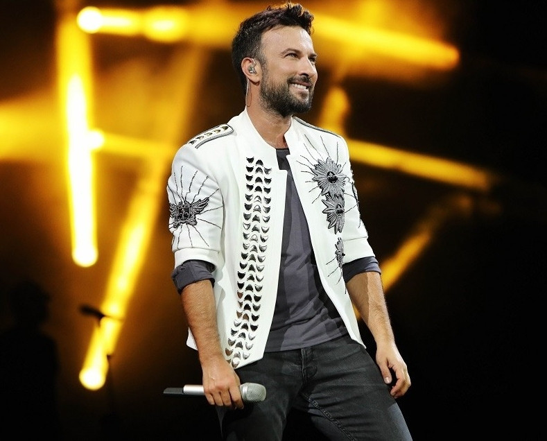 Tarkan konserlerini iptal etti: Dubai yetkilileri devrede