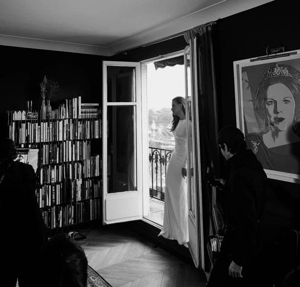 Serenay Sarıkaya gelinlik mi giydi?