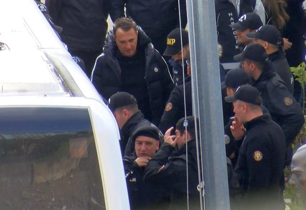 &Uuml;nl&uuml;lere y&ouml;nelik uyuşturucu soruşturmasında ifade işlemi başladı