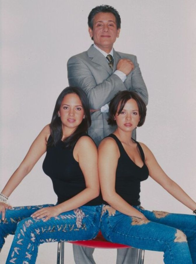 Neco'dan kızlarına sitem