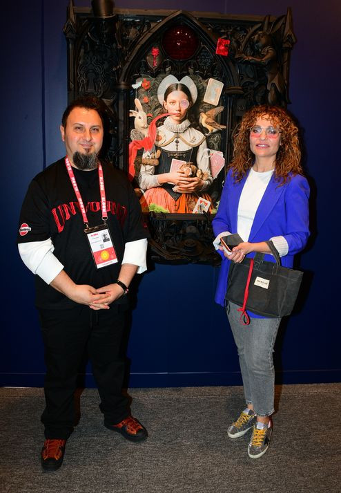 &Uuml;nl&uuml; isimler sergide buluştu - Resim : 2