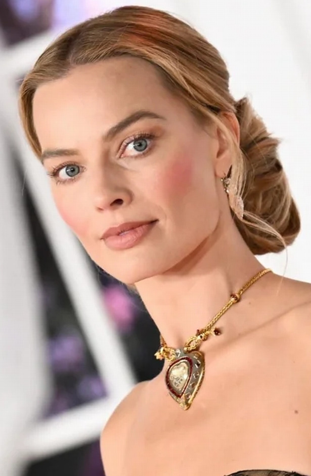 Hollywood 'ifadesiz'lere teslim oldu - Resim : 3