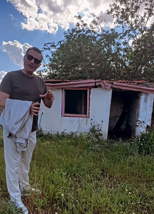 Rafet El Roman: "İnsanlar artık k&ouml;t&uuml;l&uuml;kten besleniyor"