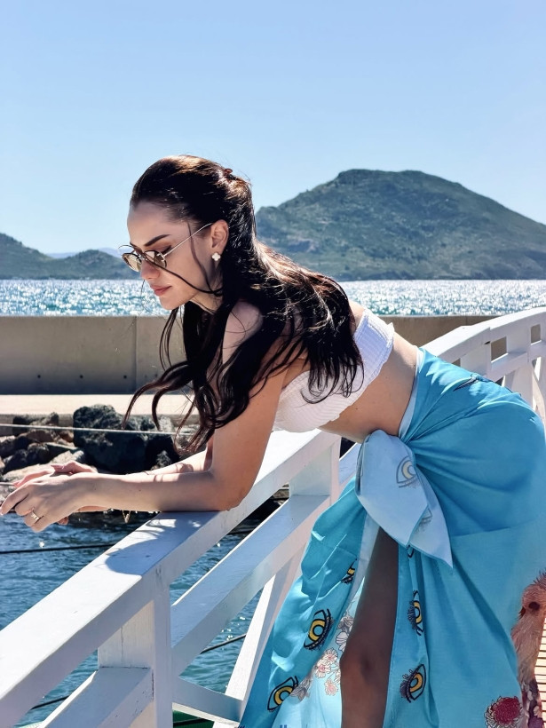 Fahriye Evcen tatilden havasını attı