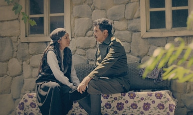 Aslı Tandoğan ve Burak Hakkı yıllar sonra aynı projede buluştu