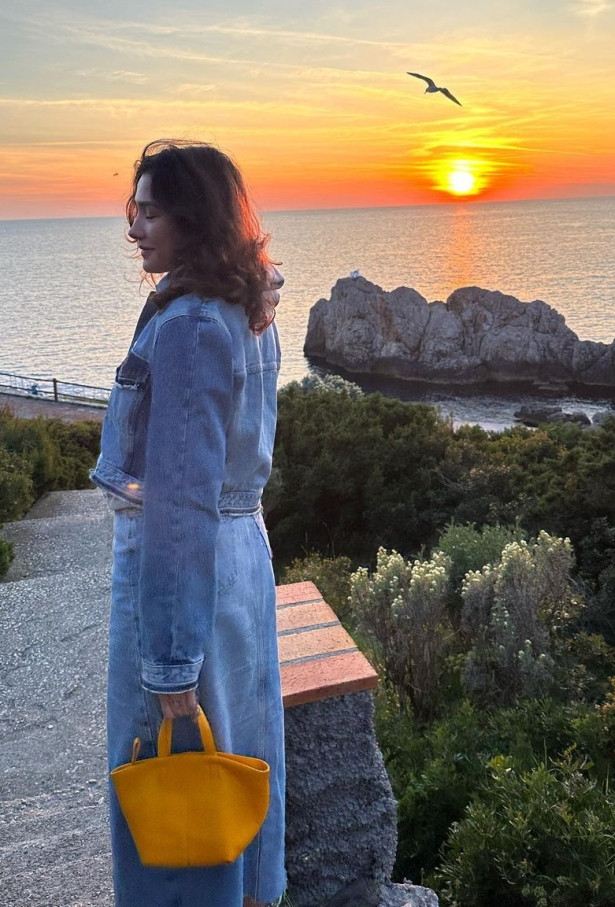 Aybüke Pusat ve Furkan Andıç birlikte tatile gidip ayrı ayrı paylaşım ...